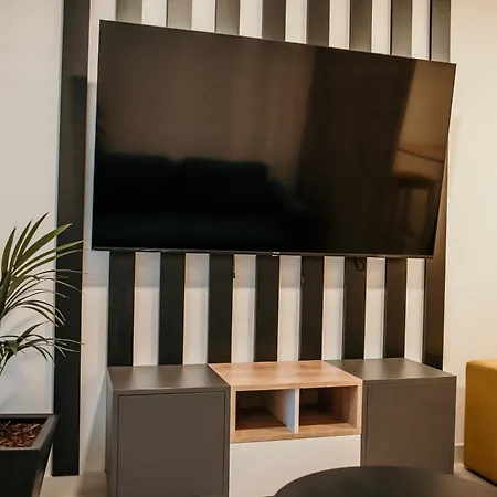 Lux Hotel 3*