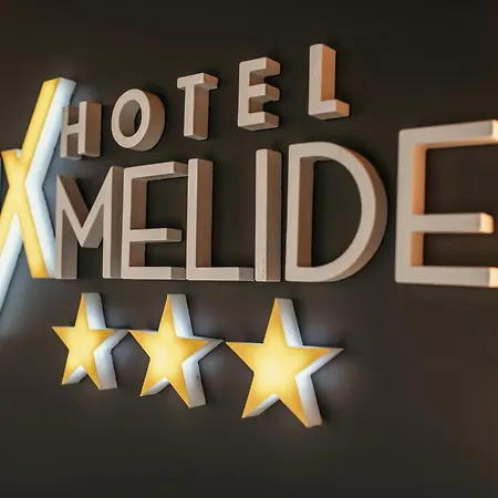 Lux Hotell Melide