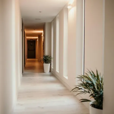 Lux Hotel