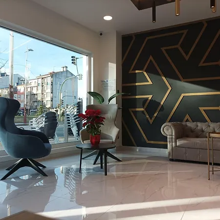Lux Hotel 3*