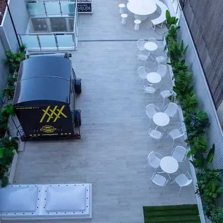 Hotel Lux