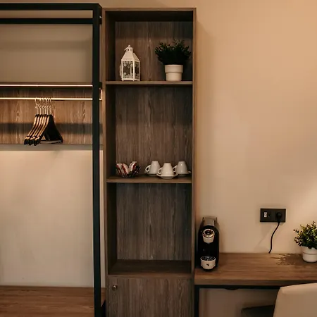 Lux Hotel 3*