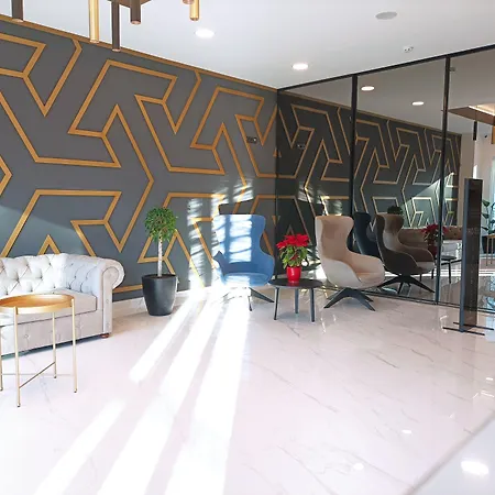 Lux Hotel